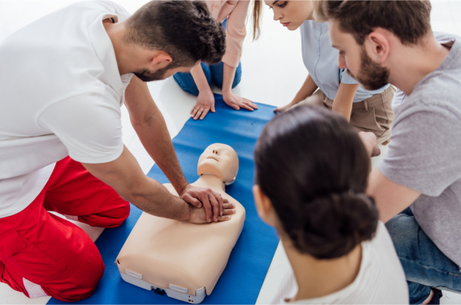 reasons-to-learn-cpr-as-a-certified-nurse-aide